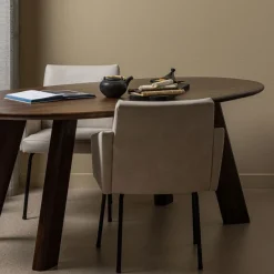 WOOOD Eettafel Roundly Bruin - 160x110 cm